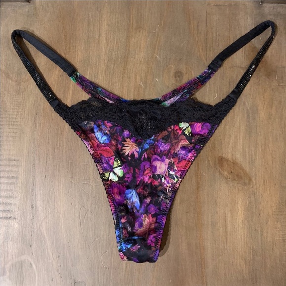 NWT Victoria’s Secret Shine Strap Thong Panty Floral Large - Picture 7 of 7